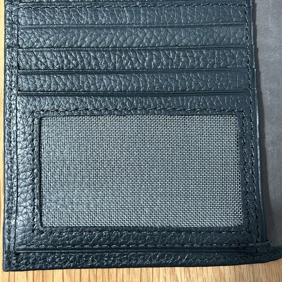 Abercrombie & Kent Pebble Dark Navy Long Passport ID Wallet - gently used - Picture 5 of 10